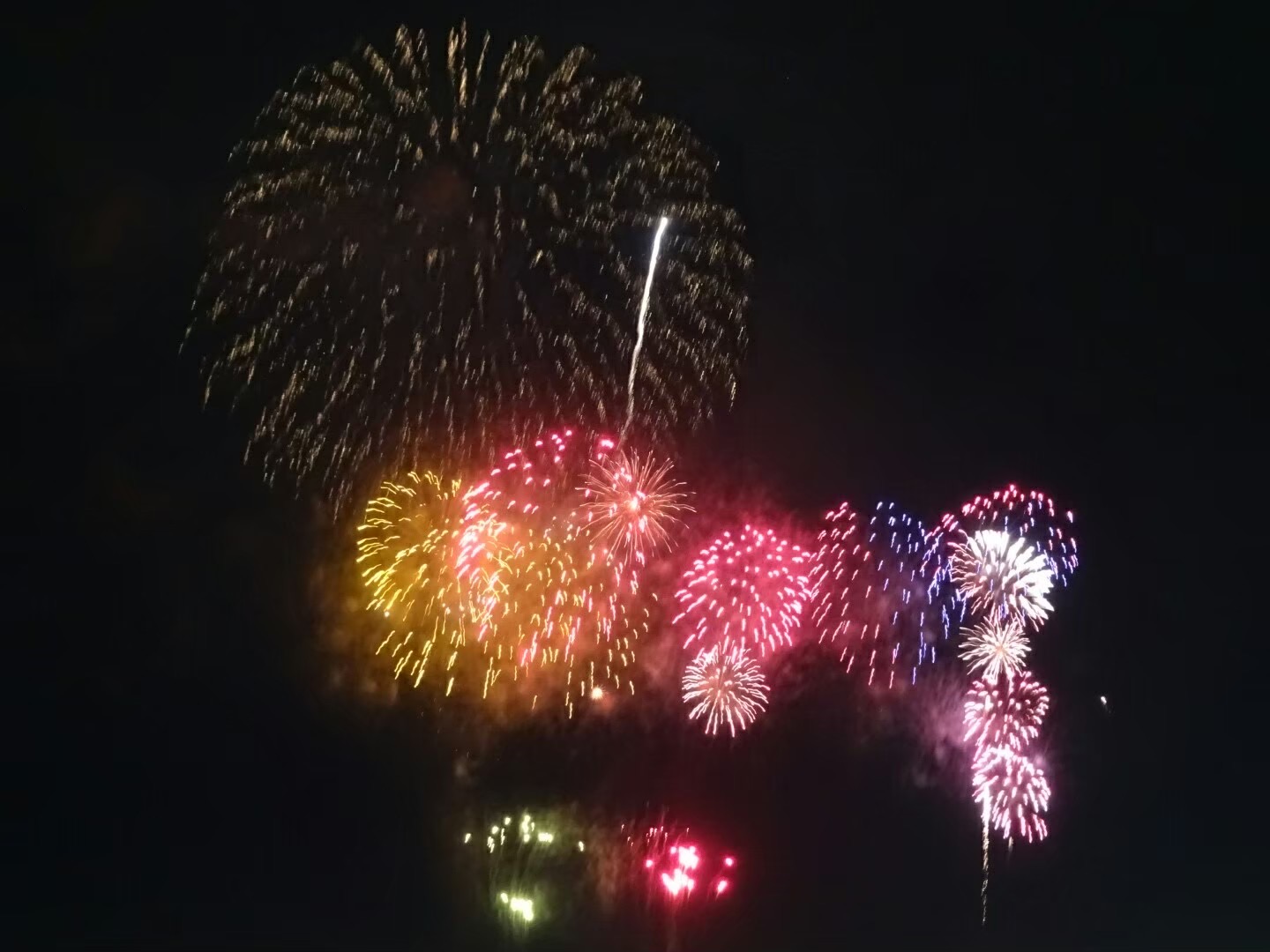 幕張ビーチ花火フェスタ(千葉市民花火大会)